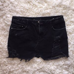 ZARA DISTRESSED DENIM MINISKIRT